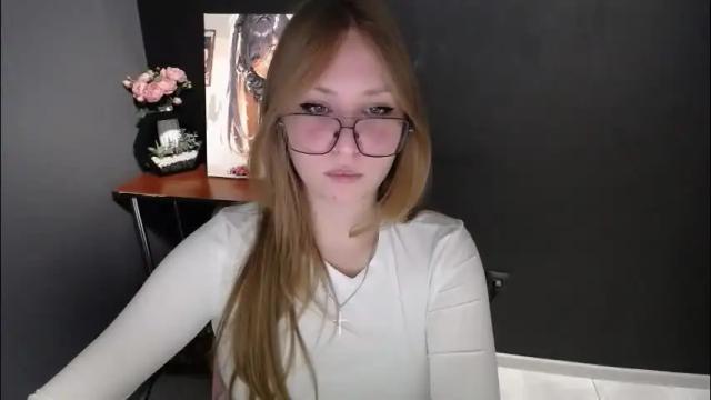 Image 2 of cute_minx Stream on Chaturbate on 2 months ago