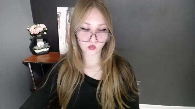 Image 7 of cute_minx Stream on Chaturbate on 1 month ago