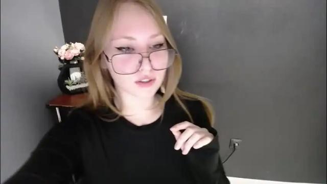 Image 6 of cute_minx Stream on Chaturbate on 1 month ago