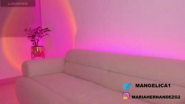 Image 4 of cute_molly18 Stream on Chaturbate on 1 month ago