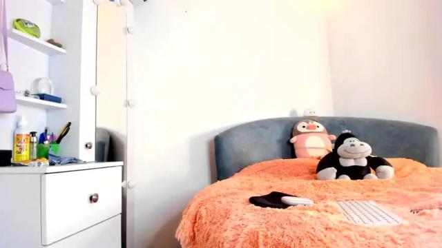 Image 10 of cute_mon Stream on Chaturbate on 22 months ago