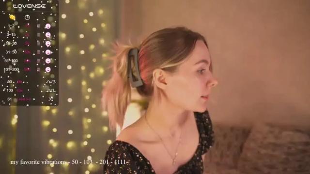Image 3 of cute_pie_an Stream on Chaturbate on 12 months ago