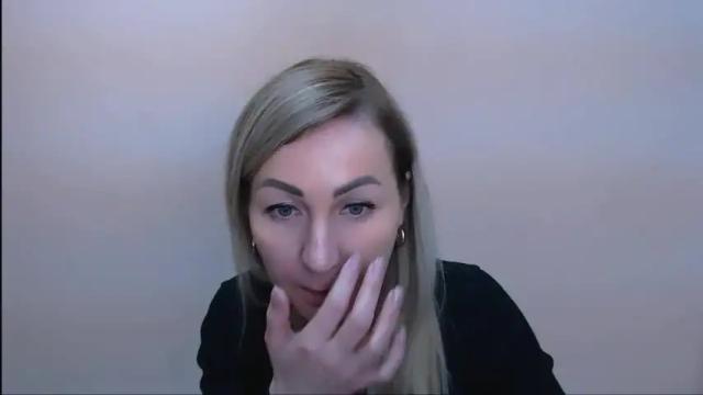 Image 11 of cute_raspberry Stream on Chaturbate on 15 months ago