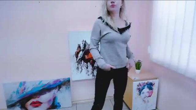 Image 12 of cute_raspberry Stream on Chaturbate on 14 months ago