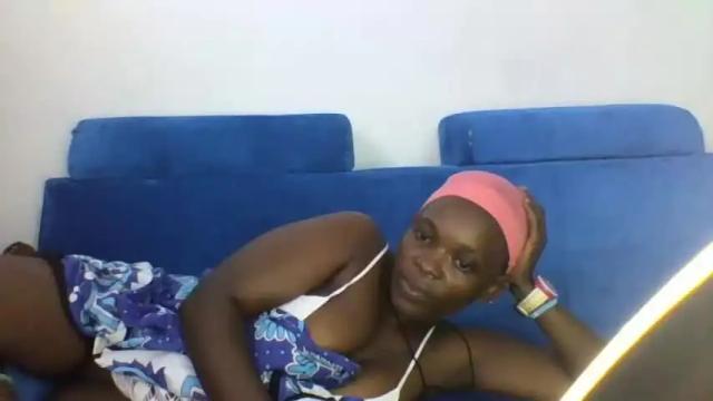 Image 4 of cute_reina Stream on Chaturbate on 21 months ago