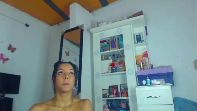 Thumbnail 2, cute_roxxi's Stream at Chaturbate, 3 months ago