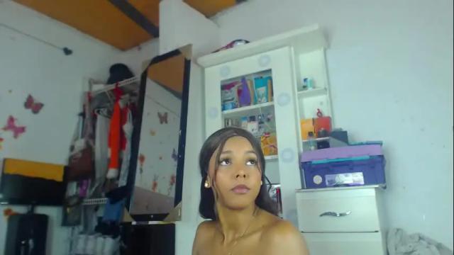 Image 10 of cute_roxxi Stream on Chaturbate on 1 month ago