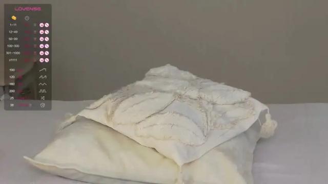 Image 10 of cute_shine Stream on Chaturbate on 13 months ago