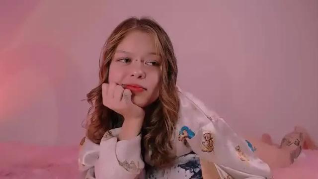 Image 8 of cute_shyy Stream on Chaturbate on 20 months ago