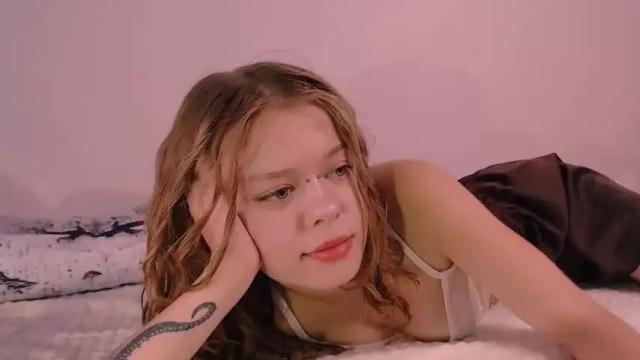 Image 12 of cute_shyy Stream on Chaturbate on 20 months ago