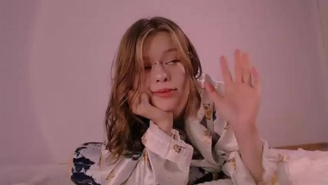 Image 3 of cute_shyy Stream on Chaturbate on 20 months ago