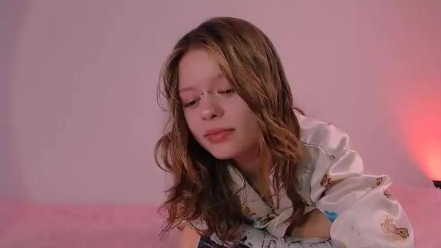 Image 7 of cute_shyy Stream on Chaturbate on 20 months ago