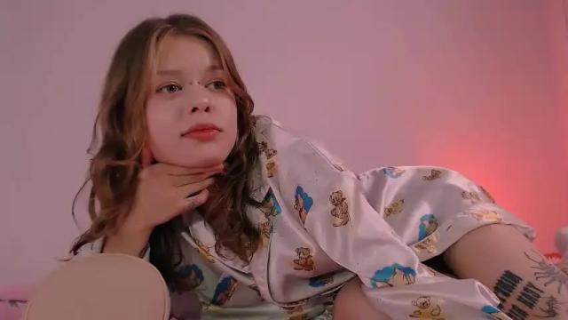 Image 12 of cute_shyy Stream on Chaturbate on 20 months ago