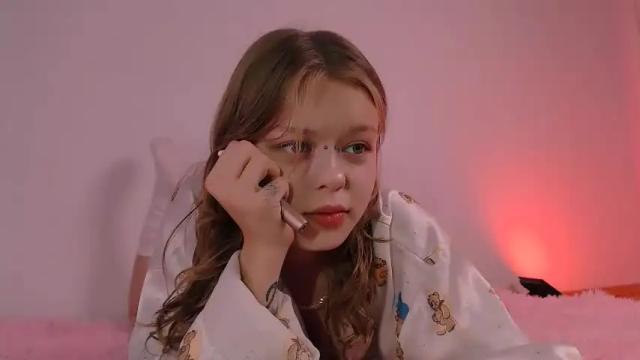 Image 4 of cute_shyy Stream on Chaturbate on 20 months ago