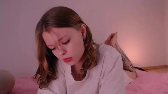 Image 11 of cute_shyy Stream on Chaturbate on 20 months ago