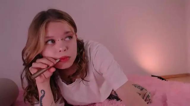 Image 6 of cute_shyy Stream on Chaturbate on 20 months ago