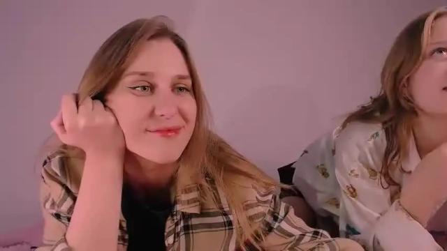Image 3 of cute_shyy Stream on Chaturbate on 20 months ago