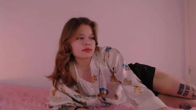 Image 10 of cute_shyy Stream on Chaturbate on 19 months ago