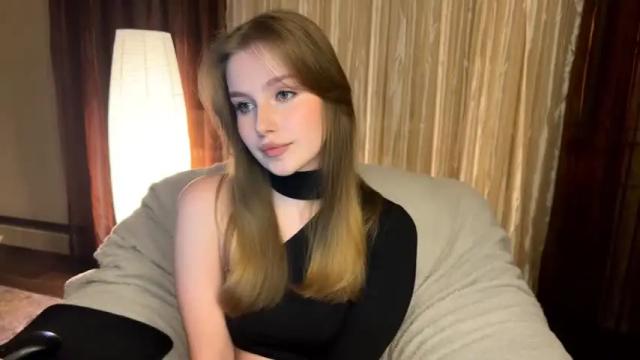 Image 6 of cute_siberian_girl Stream on Chaturbate on 19 months ago