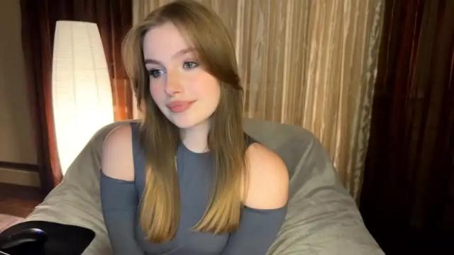 Image 3 of cute_siberian_girl Stream on Chaturbate on 19 months ago