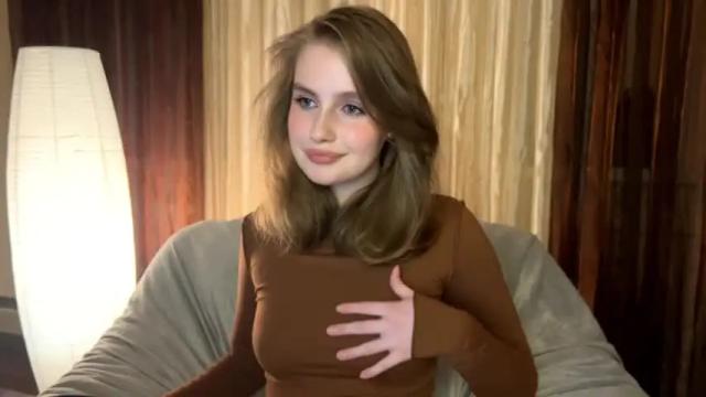Image 8 of cute_siberian_girl Stream on Chaturbate on 16 months ago