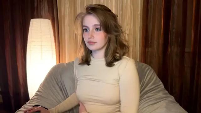 Image 4 of cute_siberian_girl Stream on Chaturbate on 16 months ago