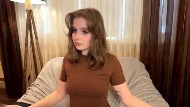 Image 7 of cute_siberian_girl Stream on Chaturbate on 14 months ago