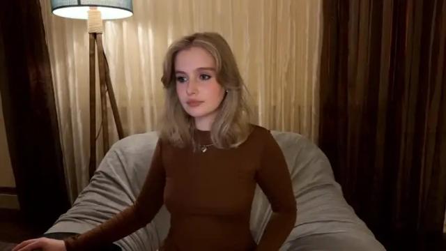 Image 8 of cute_siberian_girl Stream on Chaturbate on 12 months ago
