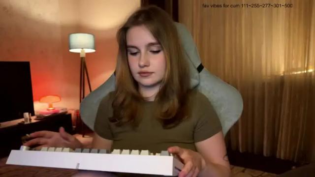 Image 3 of cute_siberian_girl Stream on Chaturbate on 15 days ago