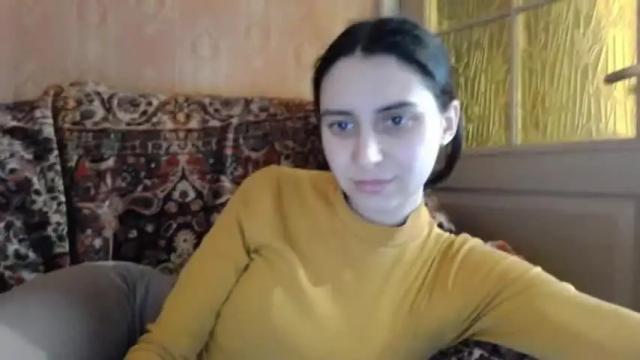 Image 4 of cute_strawberry_ Stream on Chaturbate on 14 months ago