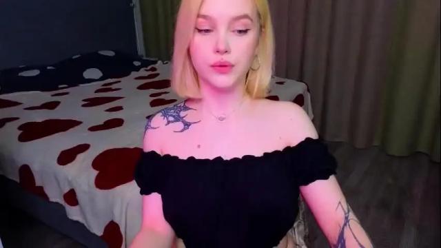 Image 2 of cute_summer_breathe Stream on Chaturbate on 9 days ago