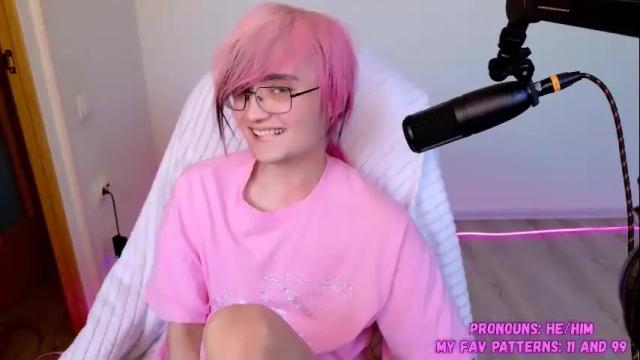 Image 10 of cute_yuki_kun Stream on Chaturbate on 19 days ago