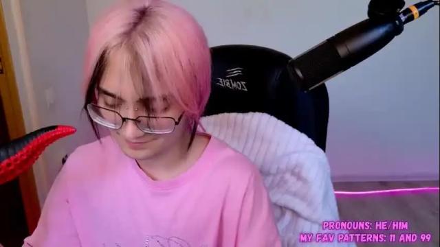 Image 4 of cute_yuki_kun Stream on Chaturbate on 19 days ago