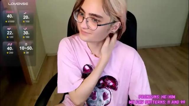 Image 11 of cute_yuki_kun Stream on Chaturbate on 2 months ago
