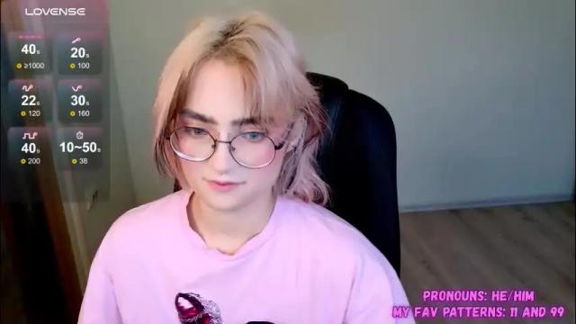 Image 7 of cute_yuki_kun Stream on Chaturbate on 2 months ago