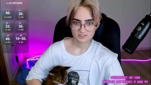Image 12 of cute_yuki_kun Stream on Chaturbate on 2 months ago
