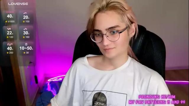 Image 6 of cute_yuki_kun Stream on Chaturbate on 2 months ago