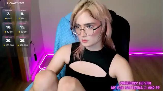 Image 11 of cute_yuki_kun Stream on Chaturbate on 2 months ago