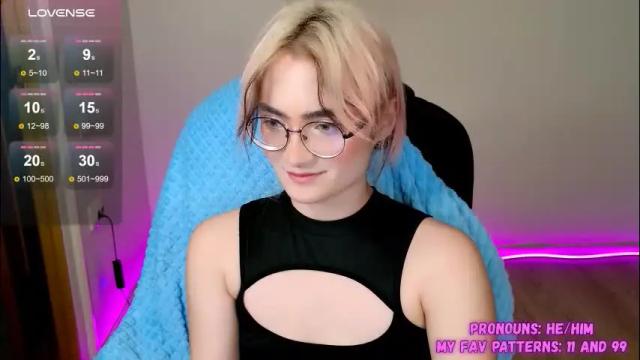 Image 2 of cute_yuki_kun Stream on Chaturbate on 2 months ago