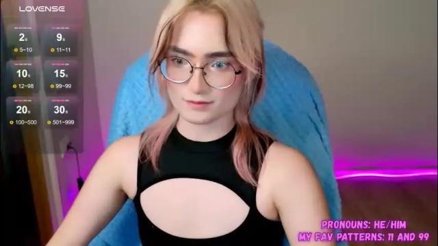 Image 4 of cute_yuki_kun Stream on Chaturbate on 2 months ago
