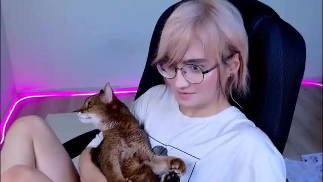 Image 11 of cute_yuki_kun Stream on Chaturbate on 2 months ago