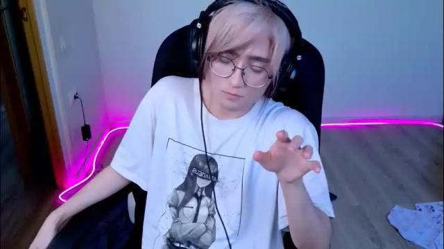 Image 12 of cute_yuki_kun Stream on Chaturbate on 2 months ago