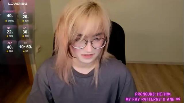 Image 2 of cute_yuki_kun Stream on Chaturbate on 28 days ago
