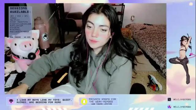 Image 7 of cuteambervi Stream on Chaturbate on 5 months ago