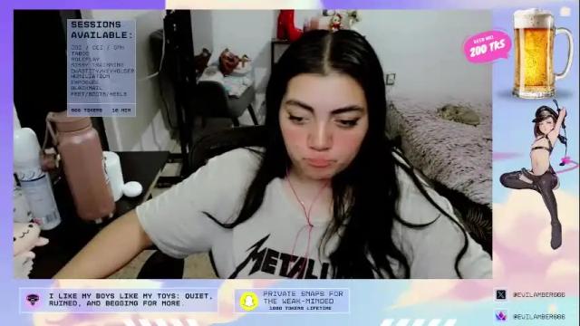 Image 2 of cuteambervi Stream on Chaturbate on 4 months ago