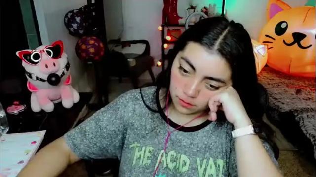 Thumbnail 2, cuteambervi's Stream at Chaturbate, 2 months ago