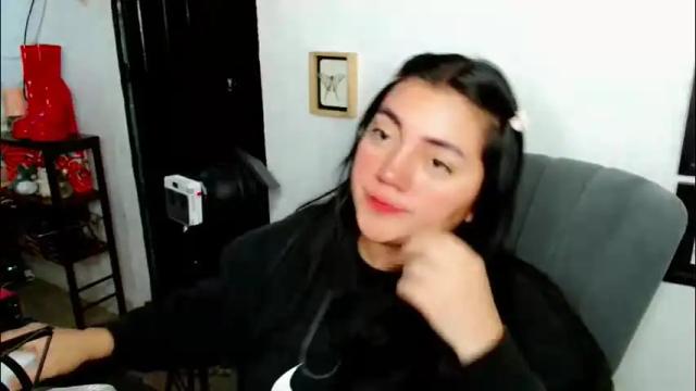 Thumbnail 2, cuteambervi's Stream at Chaturbate, 9 hours ago