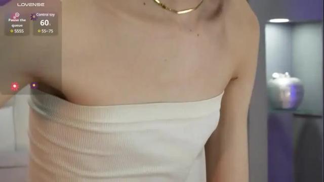 Image 4 of cutearii Stream on Chaturbate on 1 month ago