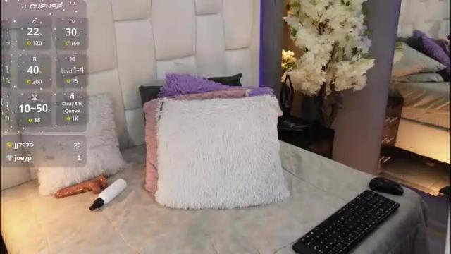 Image 7 of cutearii Stream on Chaturbate on 1 month ago