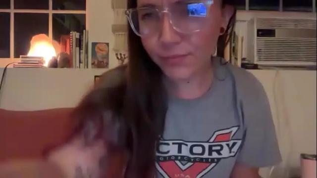 Image 3 of cuteballoons Stream on Chaturbate on 2 months ago